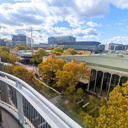 Dana-Central Apartment With Mount Ainslie Views Canberra Esterno foto